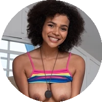 Alina Ali model profile page