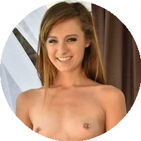 Avery Moon model profile page