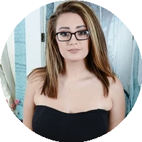 Profile Picture Britt James