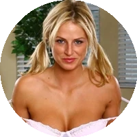 Brooke Belle model profile page