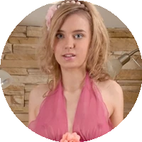 Chloe Blue model profile page