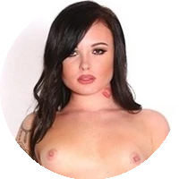 Profile Picture Chloe Carter