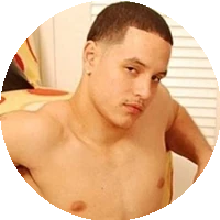 Cris Commando model profile page