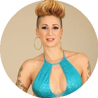 Della Dane model profile page
