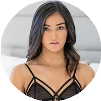Emily Willis model profile page