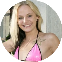 Faye Runaway model profile page