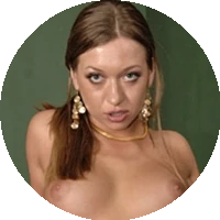 Gabriela Glazer model profile page