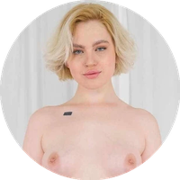 Greta Foss model profile page