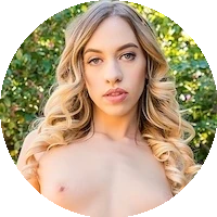 Profile Picture Khloe Kapri