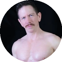 Laz Fyre model profile page