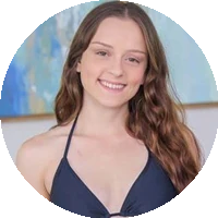 Lily Glee model profile page
