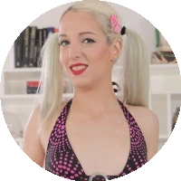Liz Rainbow model profile page