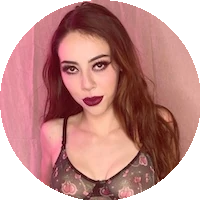 Lola Mai model profile page