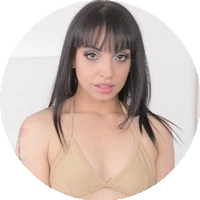 Matilde Ramos model profile page