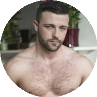 Max Deeds model profile page