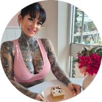 Melody Radford model profile page
