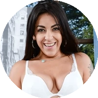 Profile Picture Mia Martinez