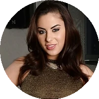 Nikki Waine model profile page