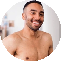 Oliver Davis model profile page