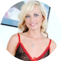 Paris Love model profile page