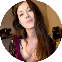 Profile Picture Sarah Dark