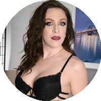 Profile Picture Shelby Paris