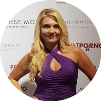 Profile Picture Tatjana Young