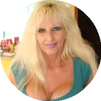 Profile Picture Tia Gunn