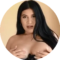 Tokyo Lynn model profile page