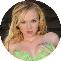 Tracey Sweet model profile page