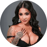 Yasmina Khan model profile page