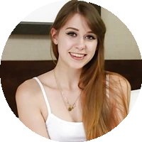 Zoey Laine model profile page