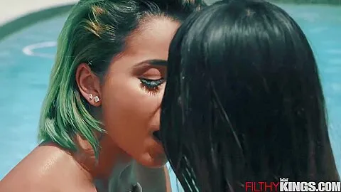 Roxie Sinner, Xxlayna Marie And Roxy Sinner In Pornstars Lick Each Other Just Right