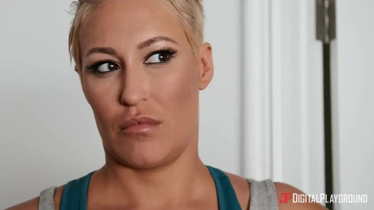 Curvy Stepmom Ryan Keely Impassioned Sex Video