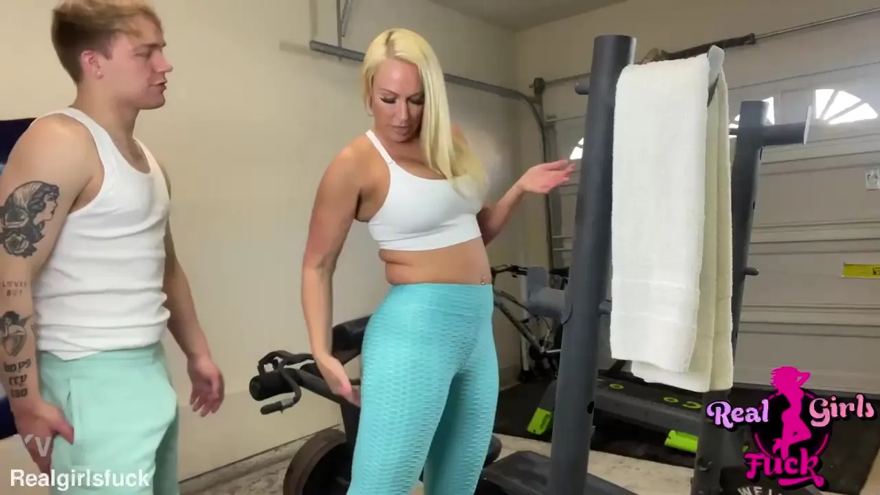 Mellanie Monroe My Big Tit Wants To Fuck Instead Of Lifting
