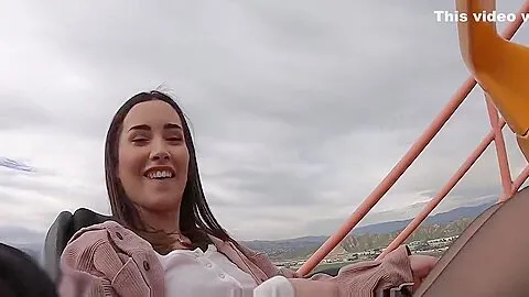 Thickumz - Cute Amateur Girl Shows Off In Public