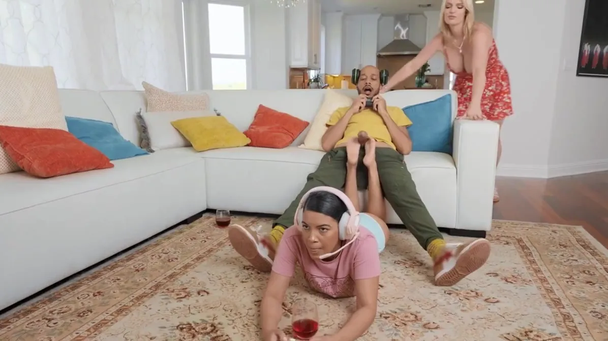 Stepmom Seduced Her Stepdaughters New Boyfriend