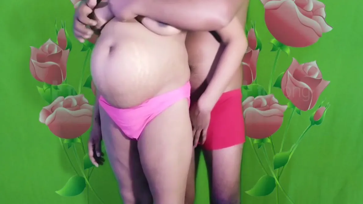 Bangladeshi Beautiful Shari Wear Sexy Girlfriend With Big Boobs Fucking In The House