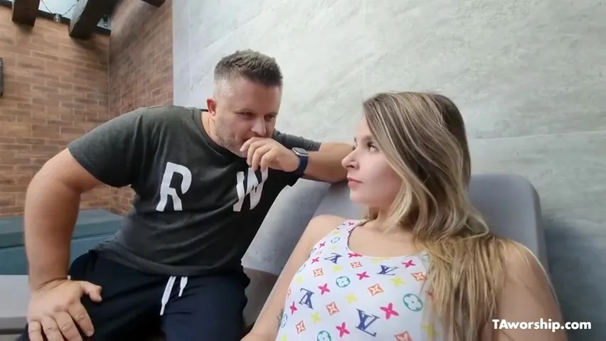 Anita Thompson, Izabellzta Salve - I Like Your Feet