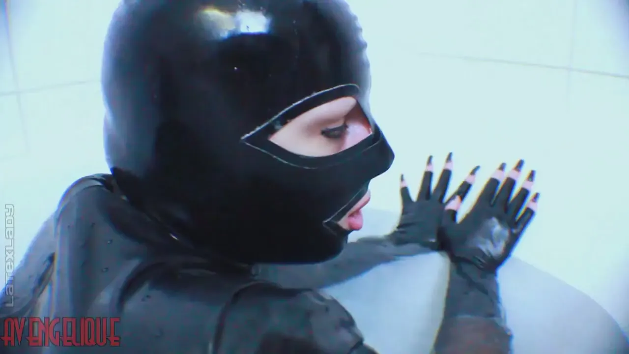 Hot Rubber In The Bathtub 2