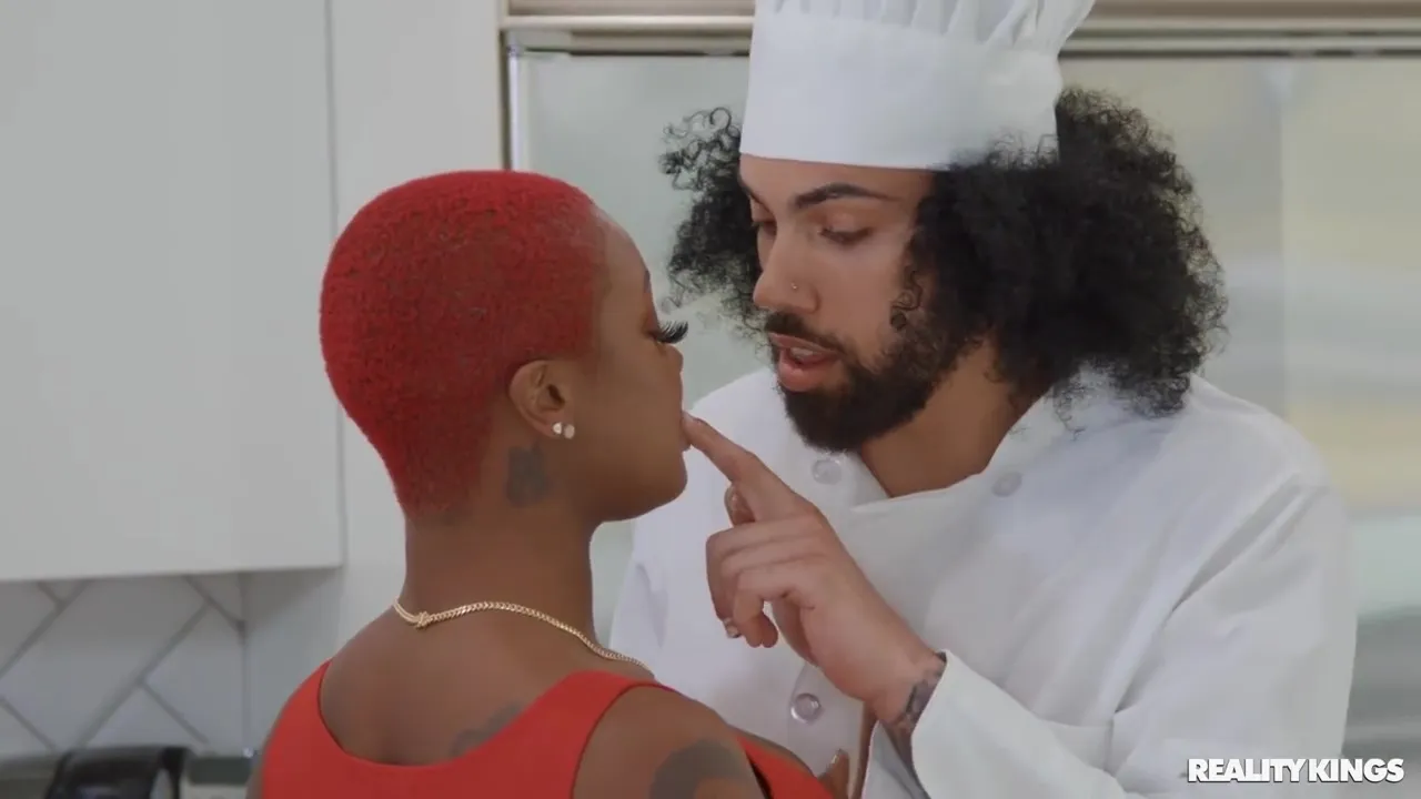 Short-haired Black Milf Deja Marie Porn Story