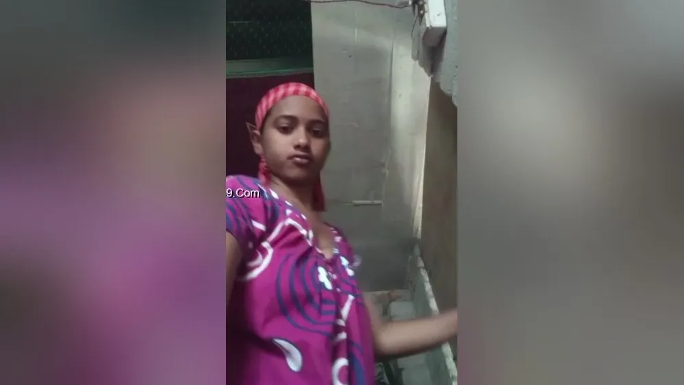 Today Exclusive -desi Chick Changing Cloths