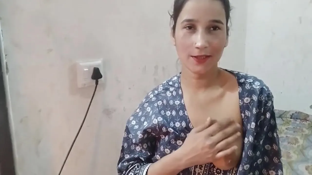 Collage Girl Ka Bathroom Mms Video In Hindi Me