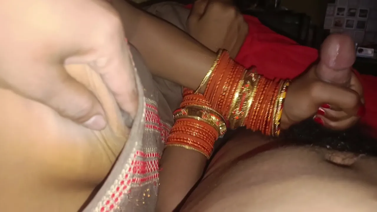 Rachna Bhaabhi Hindi Me Baat Karte Huye Bhabhi Ko Choda Hot Desi Village Sex Videos