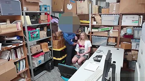 LP Officer banging the shoplifter Alyssa Cole sideways