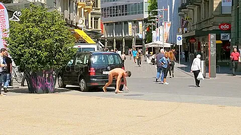 Naked on Stage-133 M1