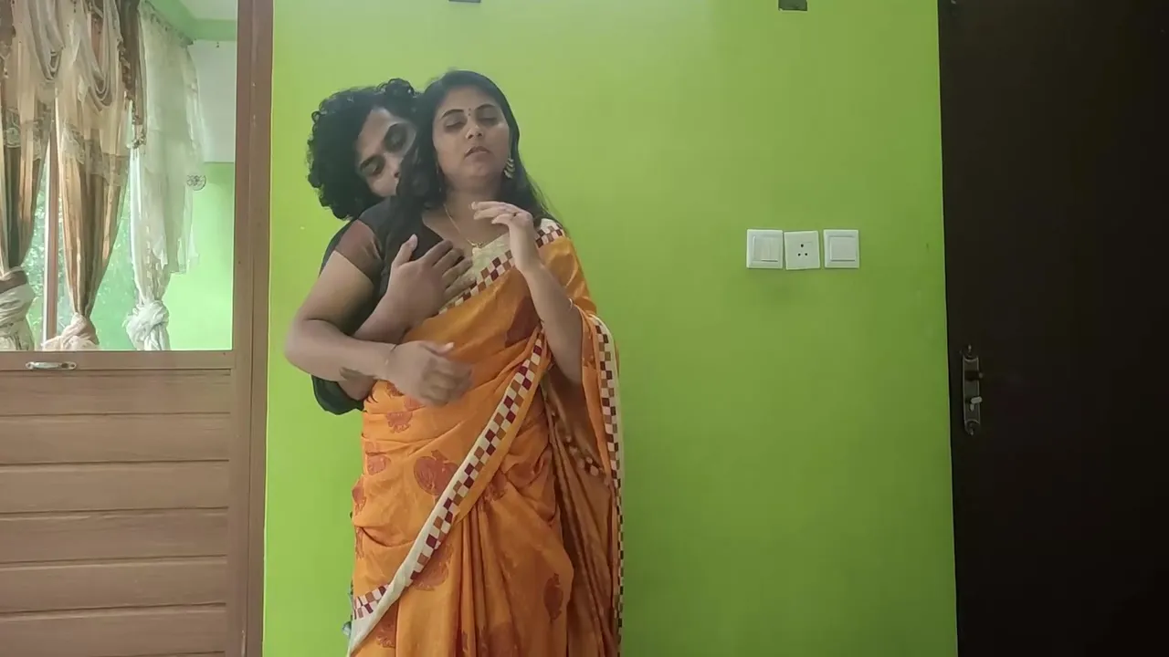 Valentine S Day - Vaishnavy And Sharun Raj Long Lip Lock , Mallu Couple Hot Lip Lock, Saree Girl Lip Lock, Hot Lip Lock Romance, Lip Kiss