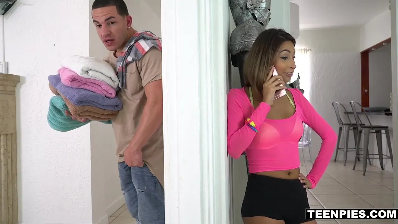 Cheating Slut Jade Jantzen Gets Fucked
