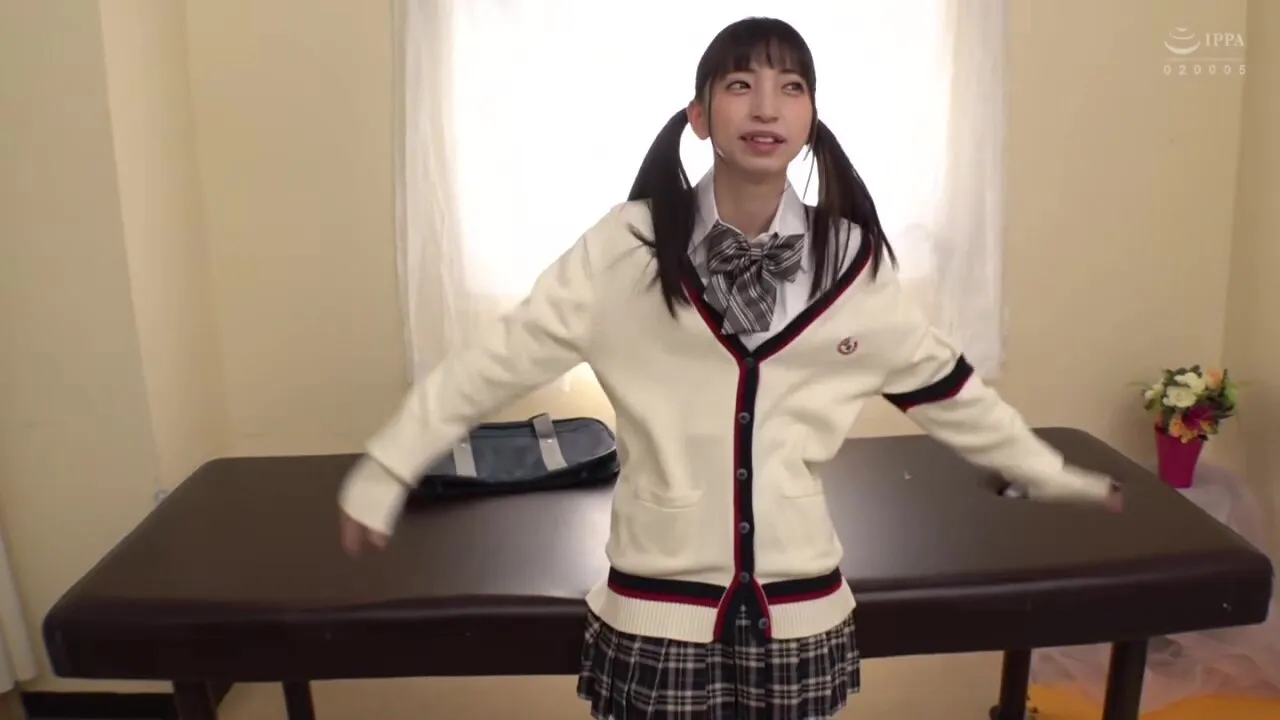 0005564_エッチ 低身長 ワキ見せなどが含まれている