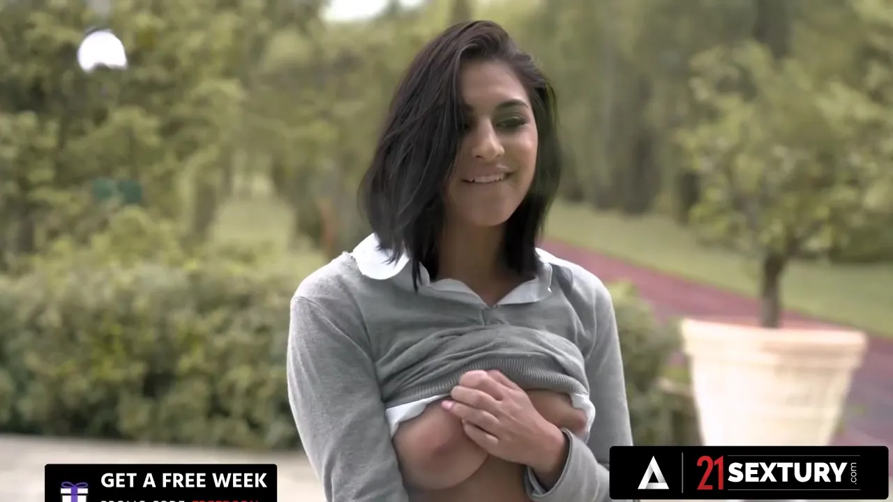 Cutie Girl Gets Sticky Facial After Being Dp